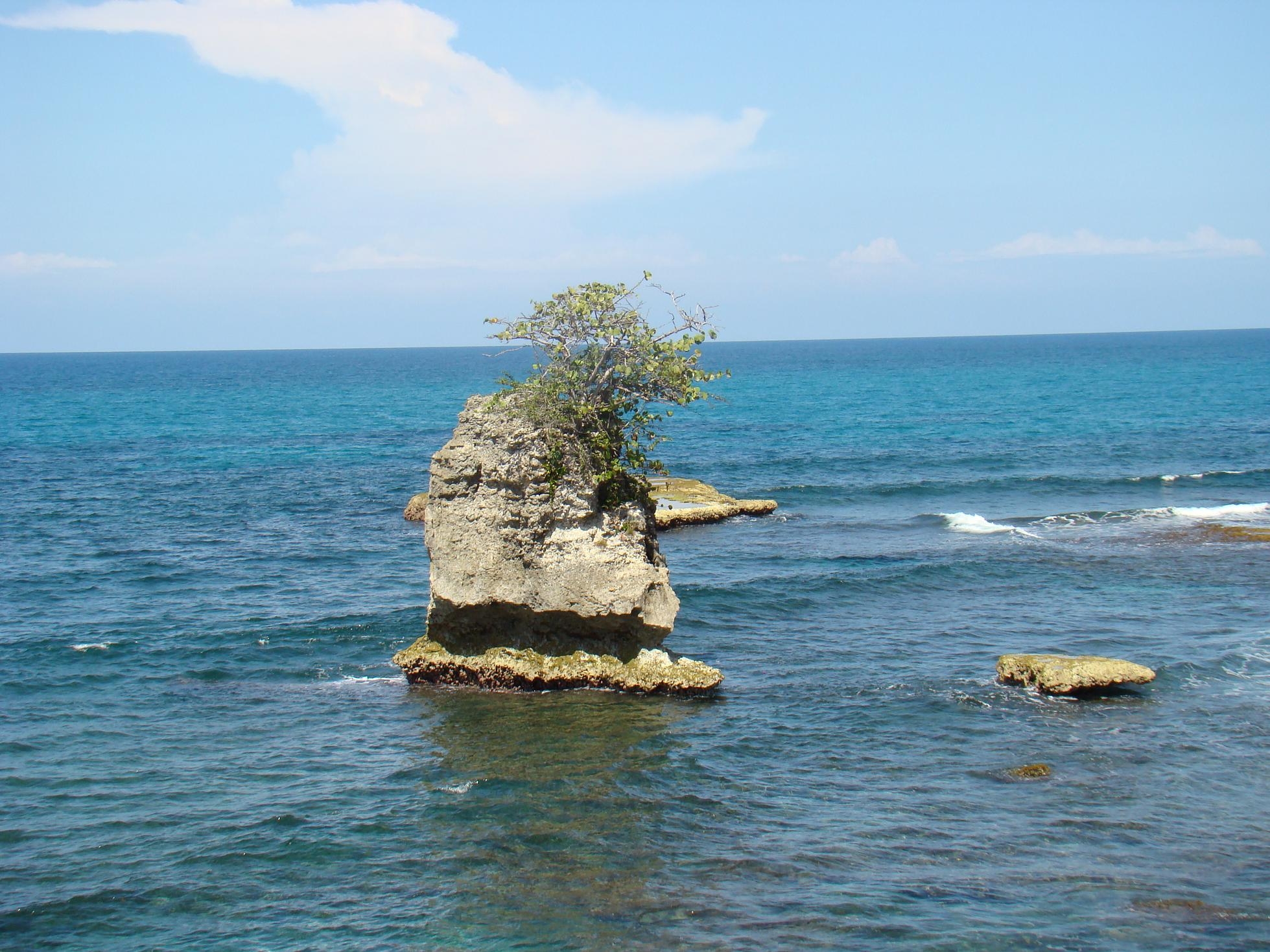 Rock at sea, Central America